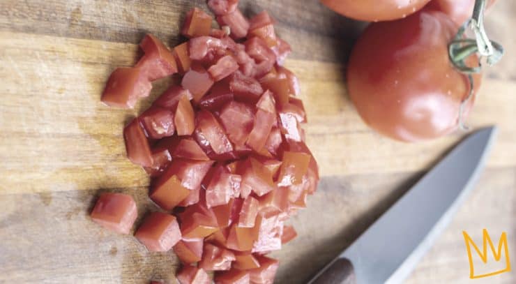 Best Knife for Cutting Tomatoes