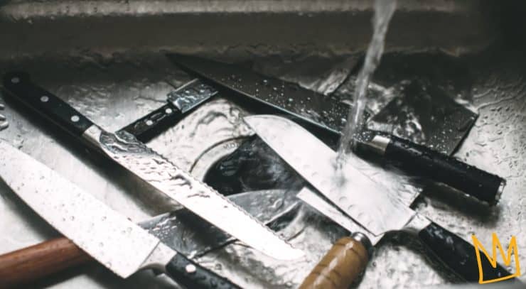 Ways You May Be Ruining and Damaging Your Kitchen Knives